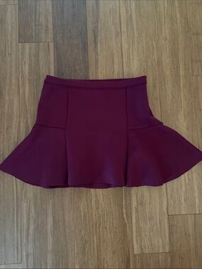 EUC Abercrombie and Fitch skater skirt - size small